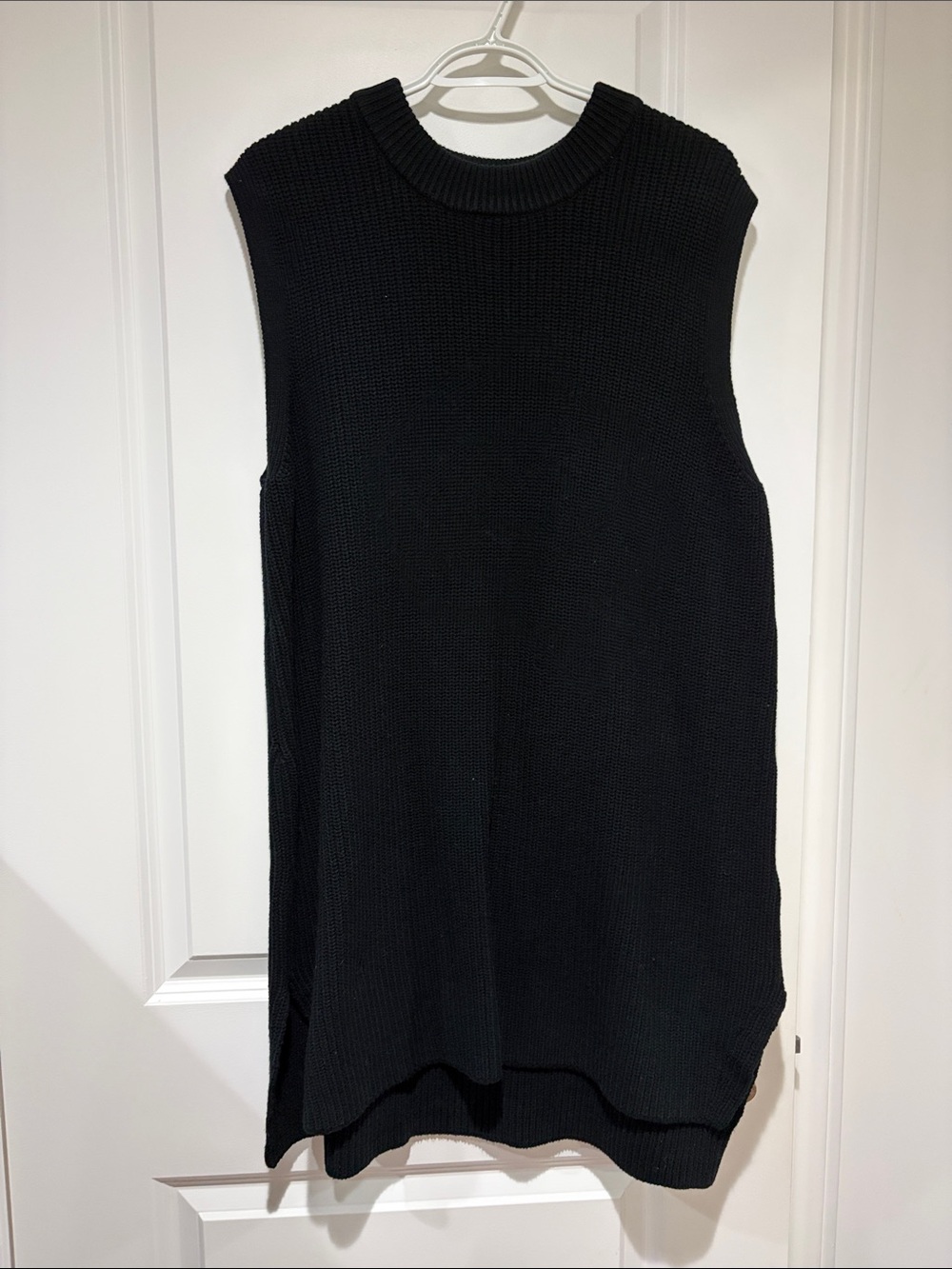H&M Black Sleeveless Knit Tunic